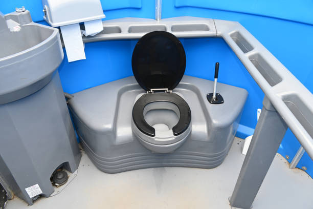 Best Porta potty delivery and setup  in Elmwood Park, NJ