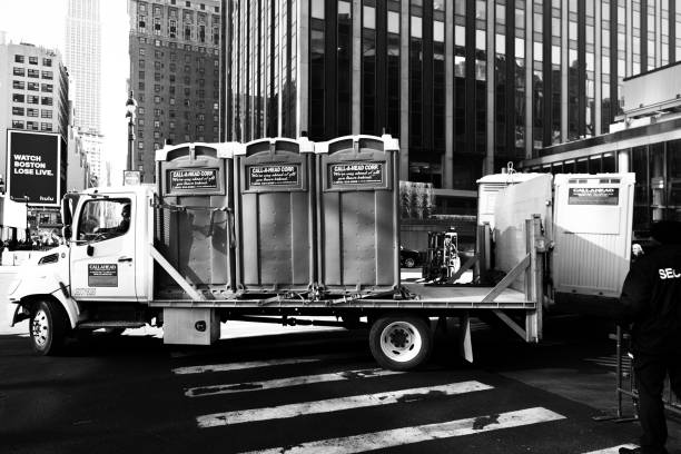 Best Affordable portable toilet rental  in Elmwood Park, NJ